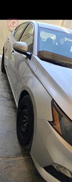 نیسان ئەلتیما